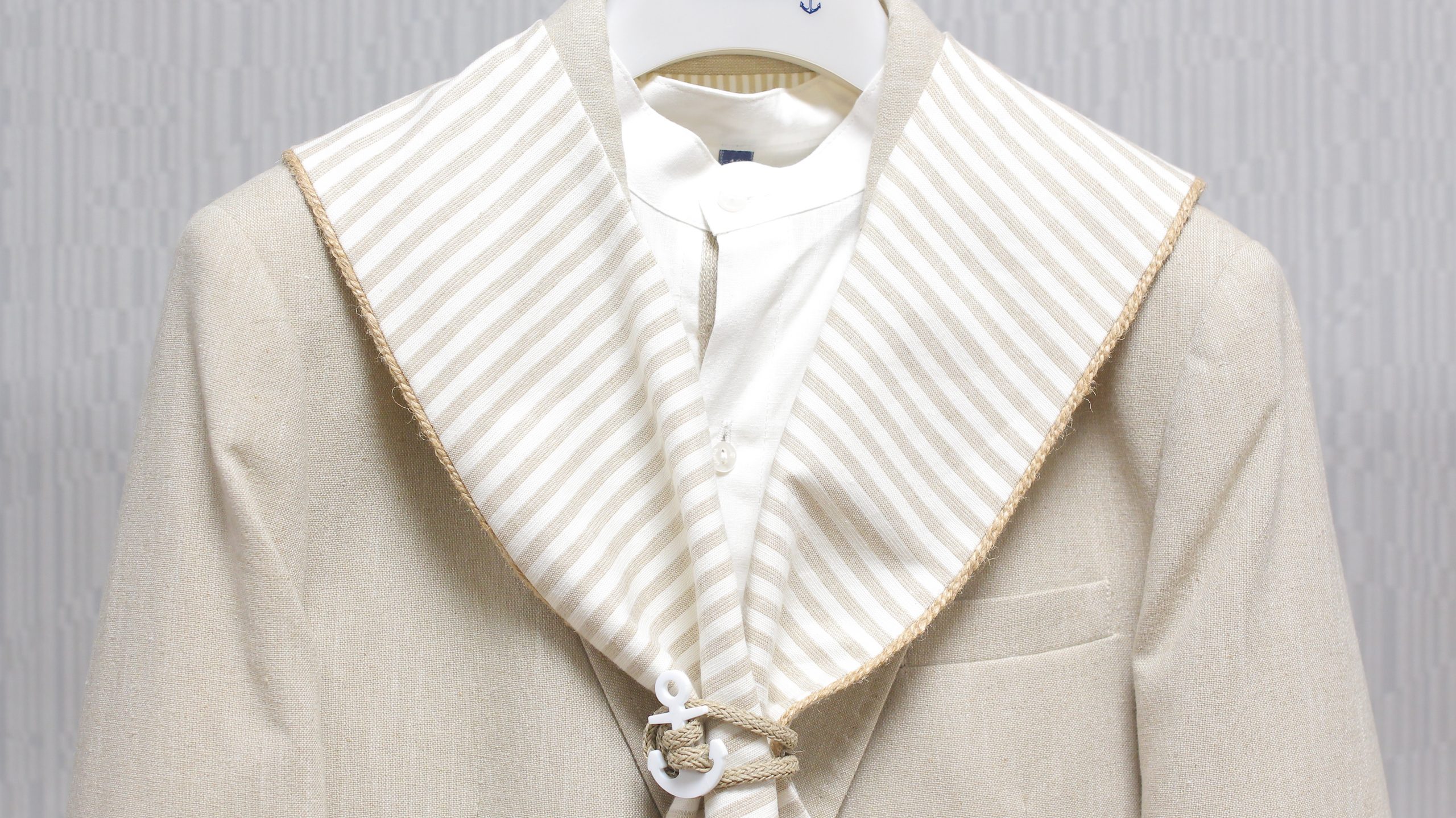 Traje de Comunión pack P218/24TR/12/color010Camel . Anablanca novias. Atelier.